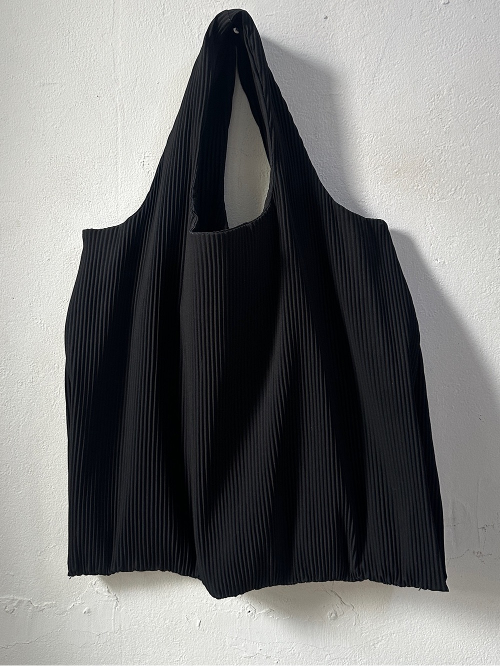 COS Pleated Tote Bag Black Lightweight Shopper Shoulder Bag Minimalist Large